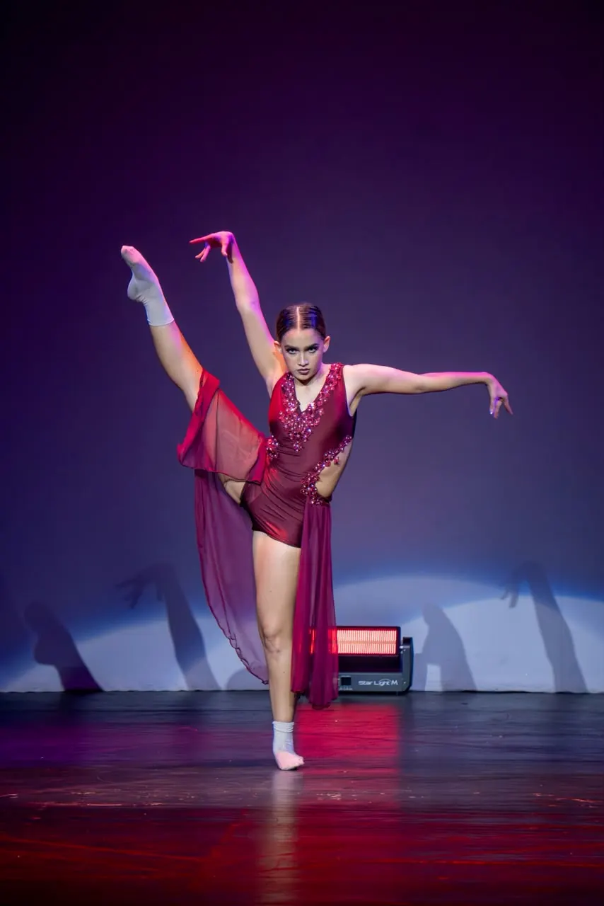 Bailarina de Ballet con pandereta